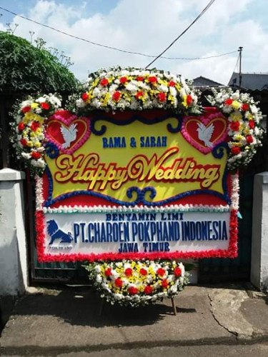Karangan Bunga Pernikahan  mojosari